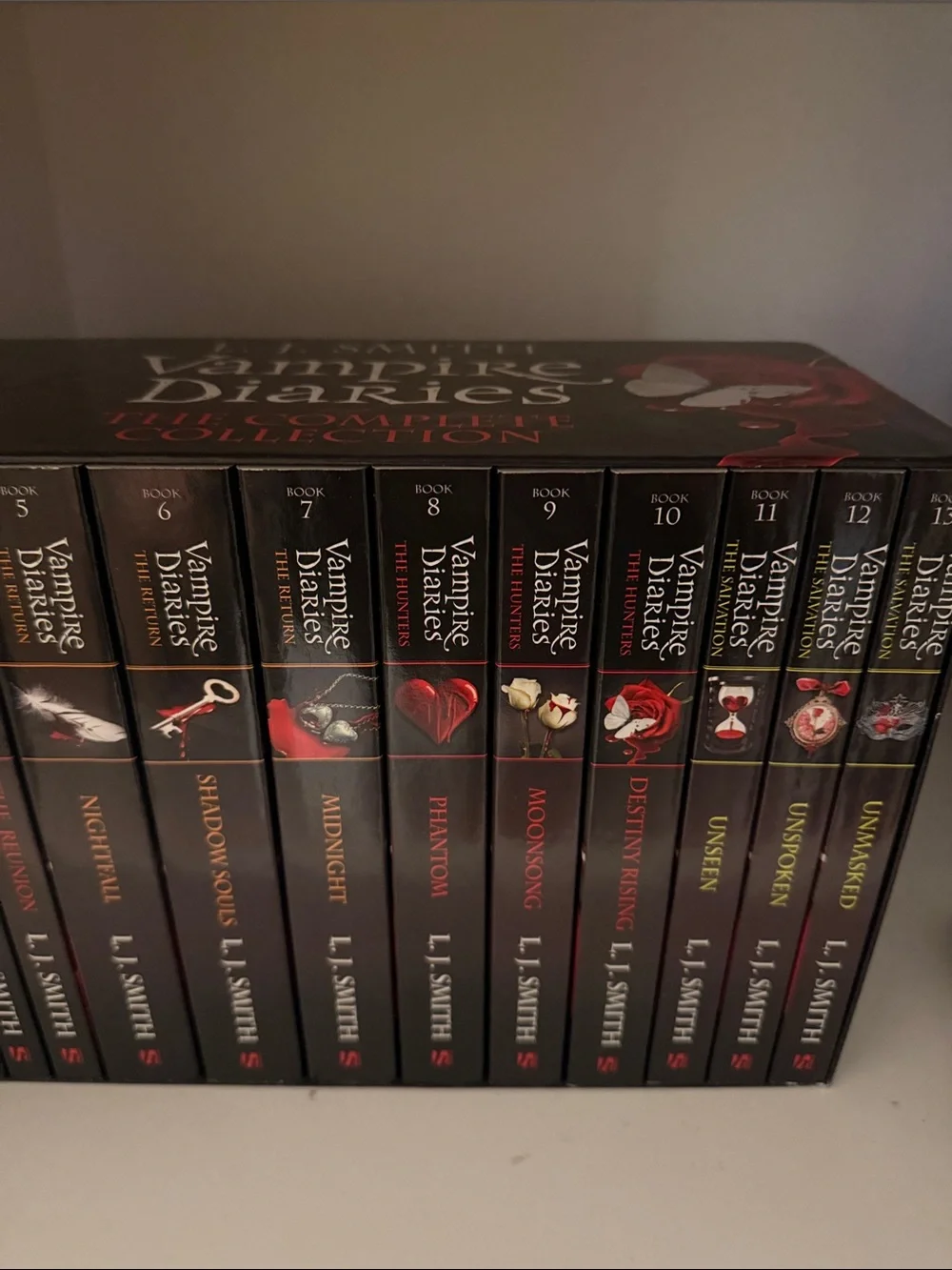 L.J. Smith Vampire Diaries Paperback Book Set - Black